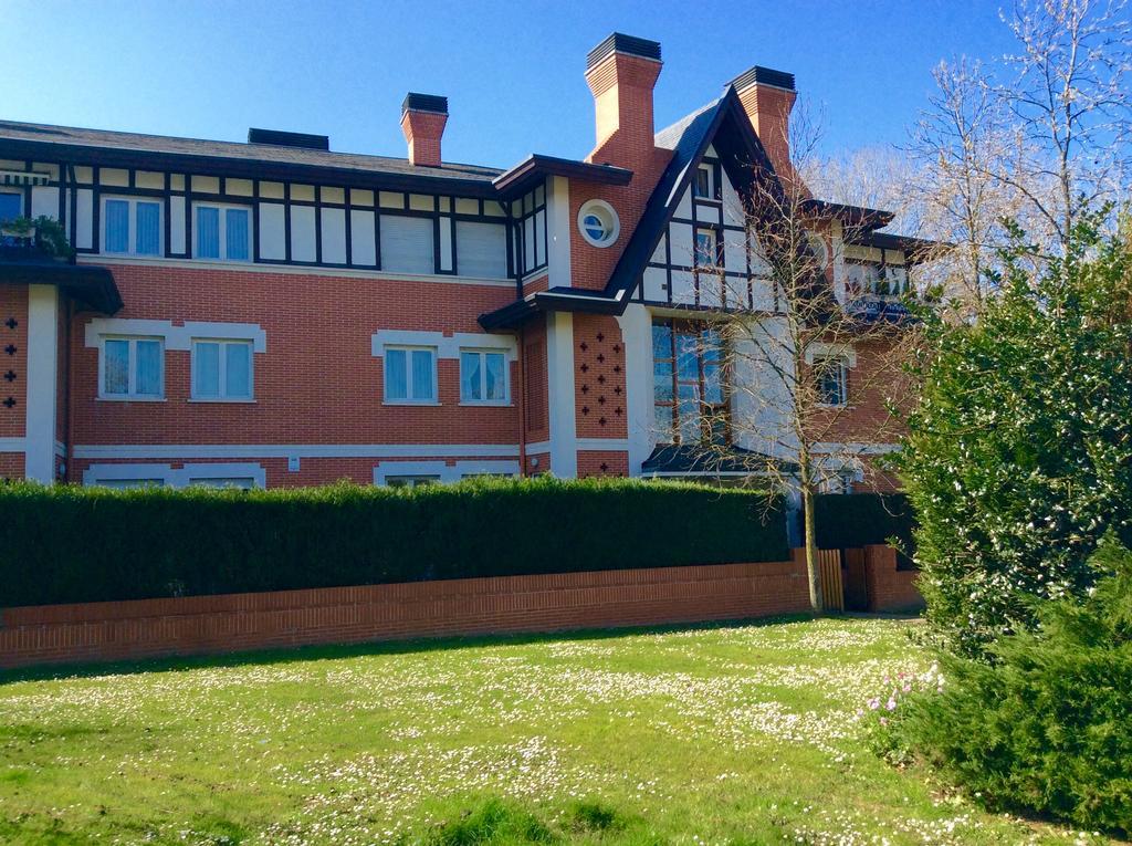Apartamento Con Jardin Getxo Exterior photo